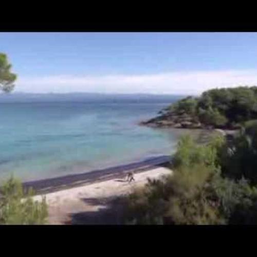 La plage d'Argent accessible à tous à Porquerolles 