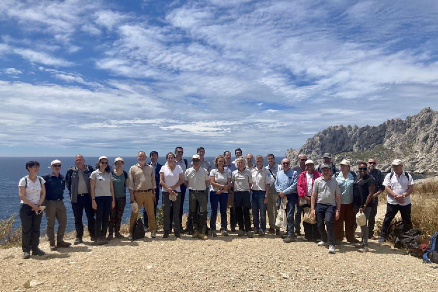 Le collectif des Parcs nationaux au Cap croisette au Parc national des Calanques